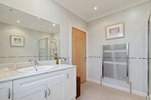 Photo 31- click for photo gallery